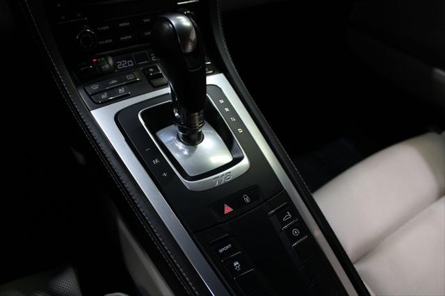 2018 Porsche 718 Cayman Base