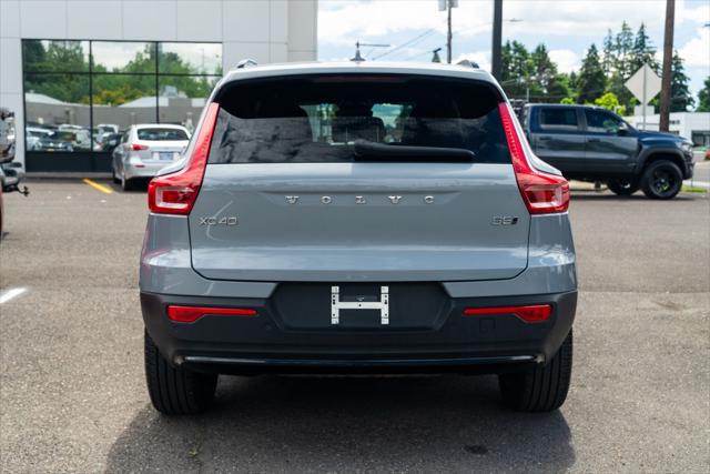 2024 Volvo XC40 B5 Core