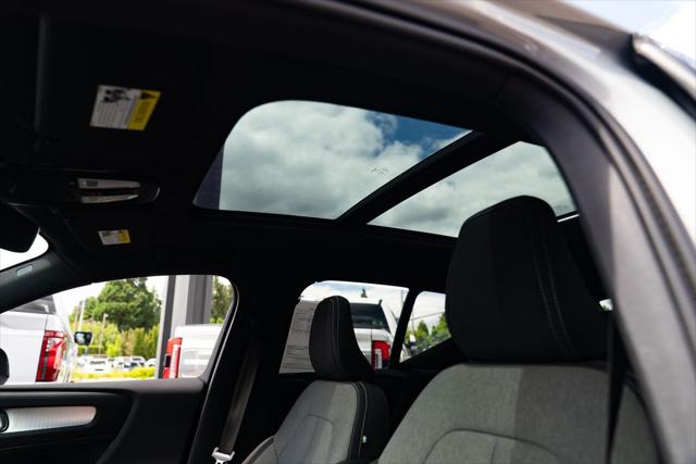 2024 Volvo XC40 B5 Core