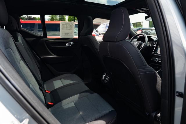 2024 Volvo XC40 B5 Core
