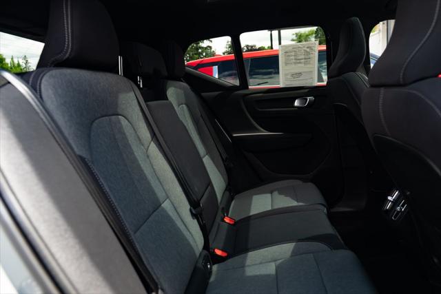 2024 Volvo XC40 B5 Core