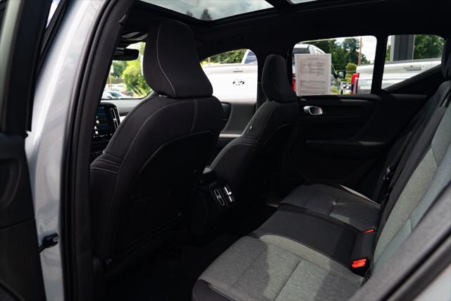 2024 Volvo XC40 B5 Core