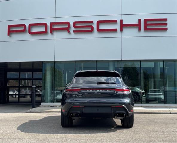 2026 Porsche Macan Base