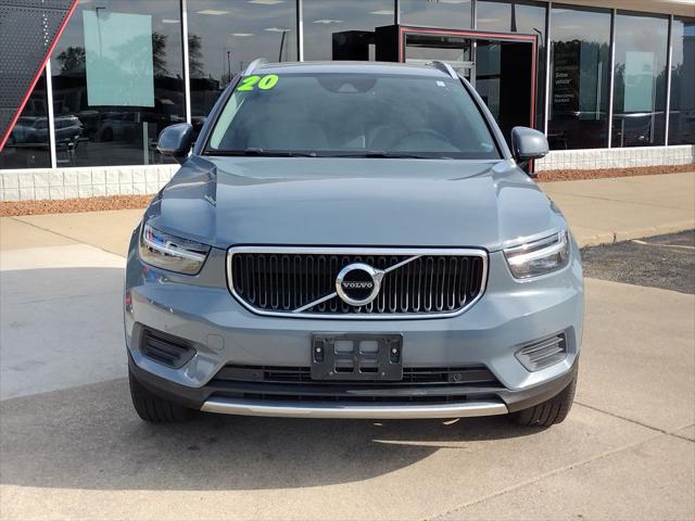 2020 Volvo XC40 T4 Momentum