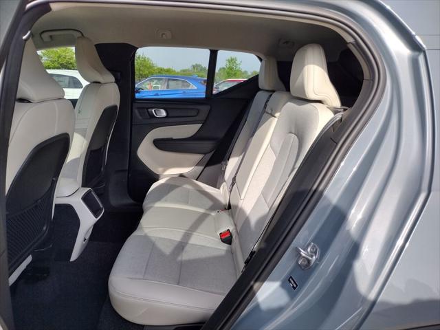 2020 Volvo XC40 T4 Momentum