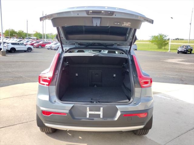 2020 Volvo XC40 T4 Momentum
