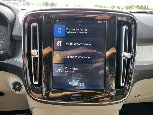 2020 Volvo XC40 T4 Momentum