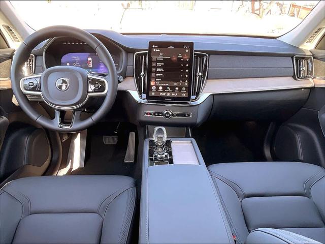 2026 Volvo XC90 Plug-In Hybrid Plus, T8 AWD, Electric/Gasoline, Bright, 7 Seats