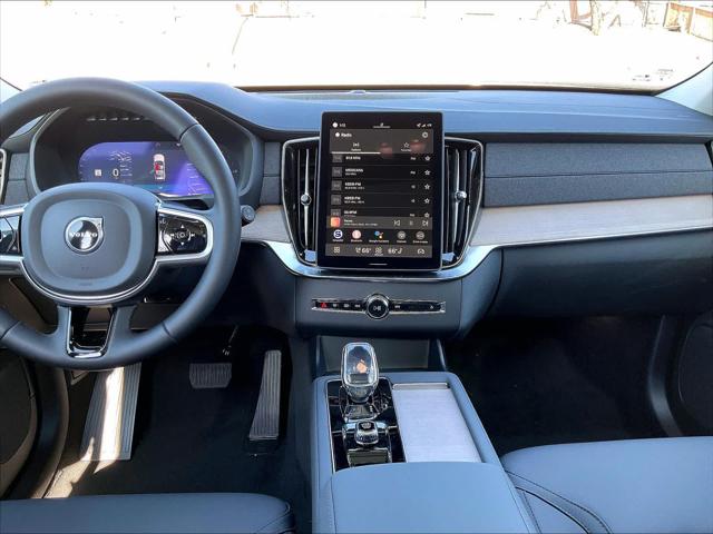 2026 Volvo XC90 Plug-In Hybrid Plus, T8 AWD, Electric/Gasoline, Bright, 7 Seats