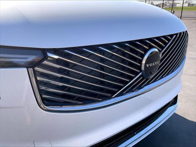 2026 Volvo XC90 Plug-In Hybrid Plus, T8 AWD, Electric/Gasoline, Bright, 7 Seats