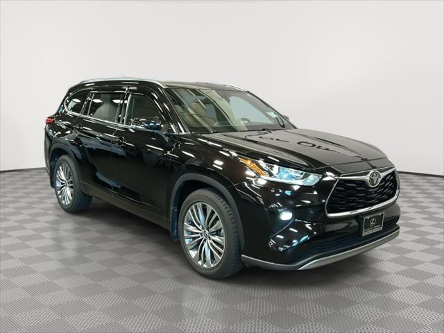 2020 Toyota Highlander Platinum for sale in Omaha, NE