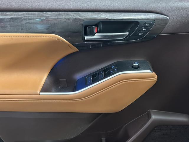 2020 Toyota Highlander Platinum