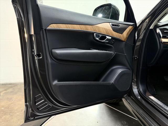 2024 Volvo XC90 B6 Plus Bright Theme 7-Seater