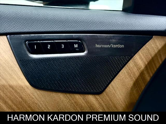2024 Volvo XC90 B6 Plus Bright Theme 7-Seater