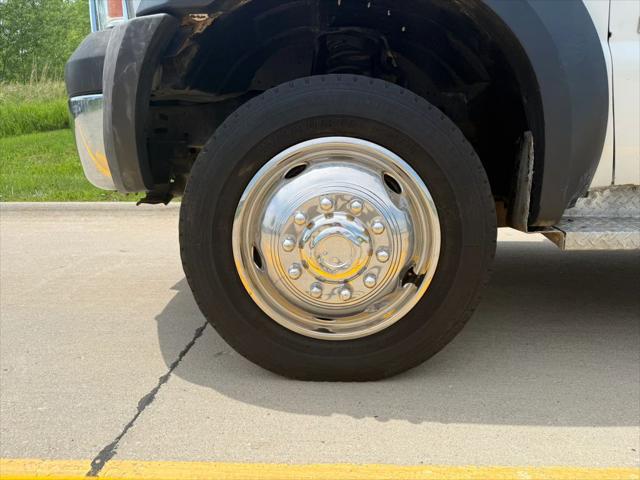 2006 Ford F-550 165  W.B.  2D