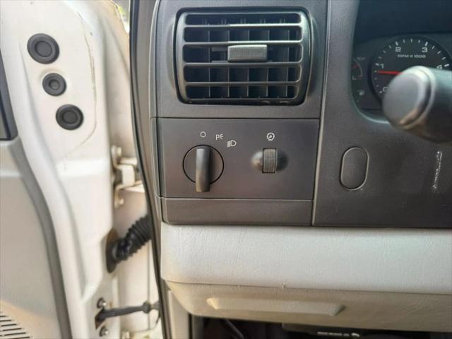 2006 Ford F-550 165  W.B.  2D