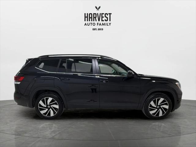 2026 Volkswagen Atlas SE with Technology