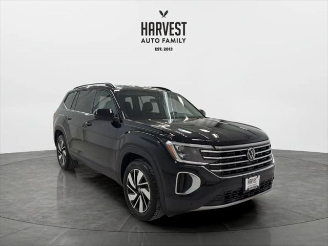 2026 Volkswagen Atlas SE with Technology