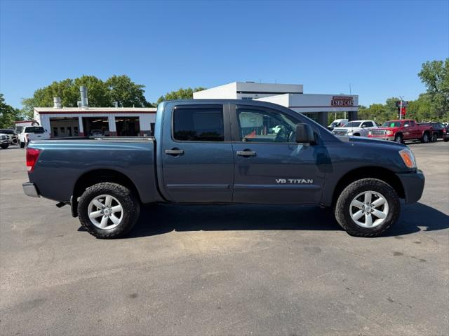 2014 Nissan Titan SV
