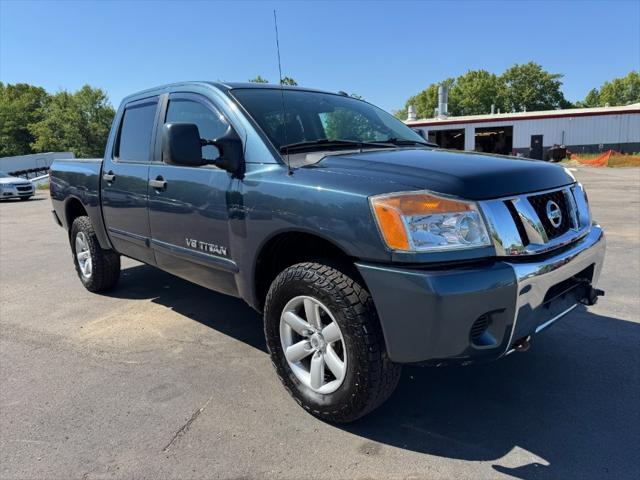 2014 Nissan Titan SV
