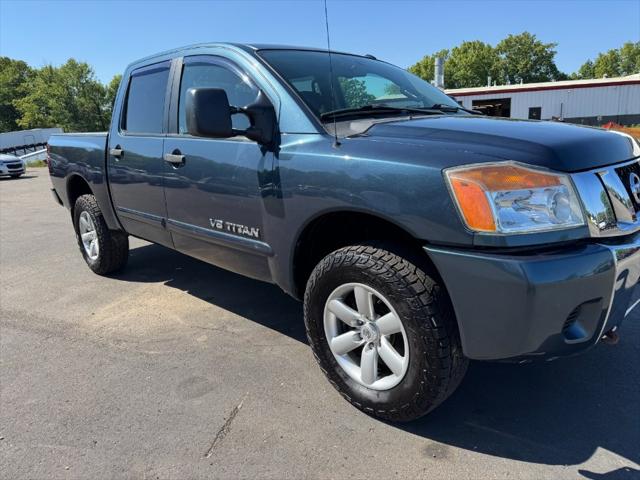 2014 Nissan Titan SV