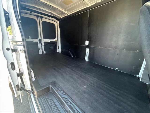 2025 Ford Transit Cargo Van 250