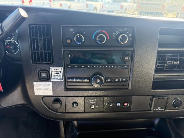 2022 GMC Savana Cutaway Work Van