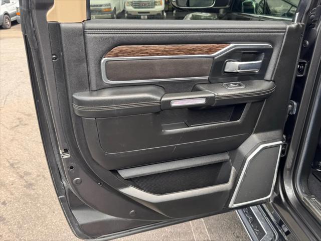 2019 Ram 3500 Laramie Crew Cab 4x4 6'4" Box