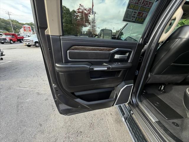 2019 Ram 3500 Laramie Crew Cab 4x4 64 Box