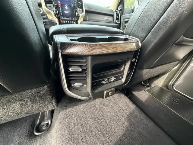 2019 Ram 3500 Laramie Crew Cab 4x4 64 Box