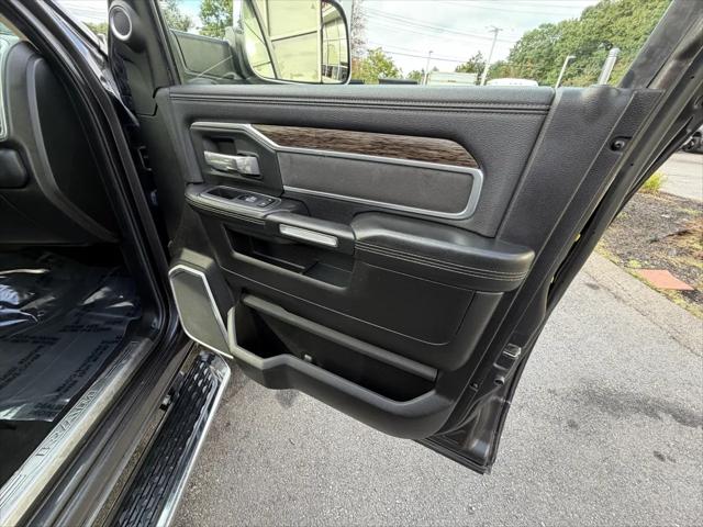 2019 Ram 3500 Laramie Crew Cab 4x4 64 Box