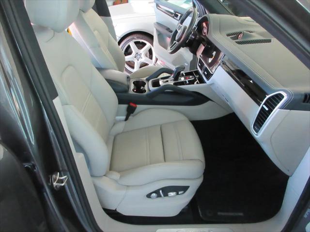 2021 Porsche Cayenne S