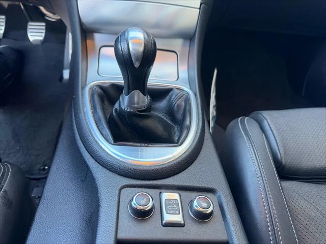 2011 INFINITI G37 Sport