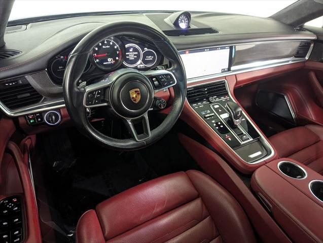 2017 Porsche Panamera Turbo