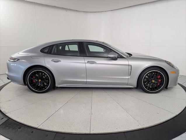 2017 Porsche Panamera Turbo