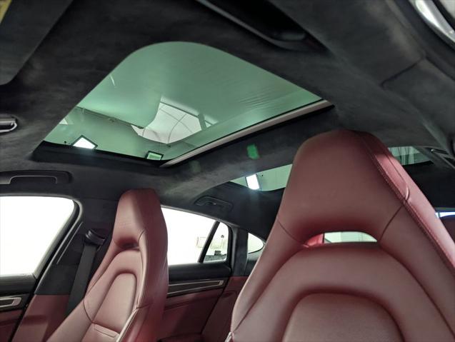 2017 Porsche Panamera Turbo