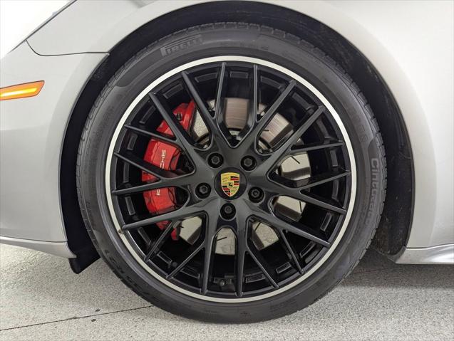 2017 Porsche Panamera Turbo