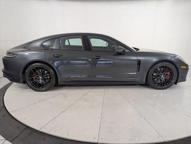 2023 Porsche Panamera GTS