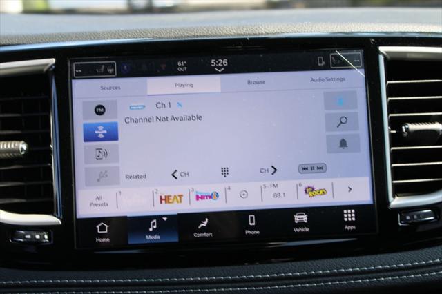 2026 Chrysler Pacifica Select AWD