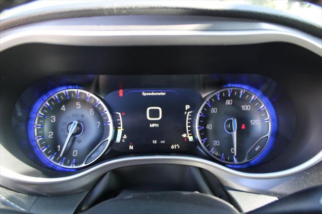 2026 Chrysler Pacifica Select AWD