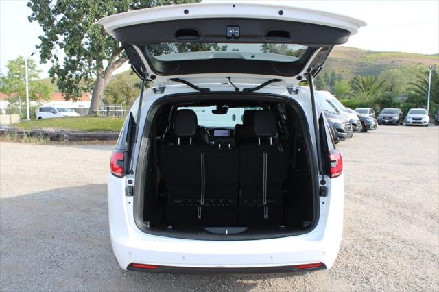 2026 Chrysler Pacifica Select AWD