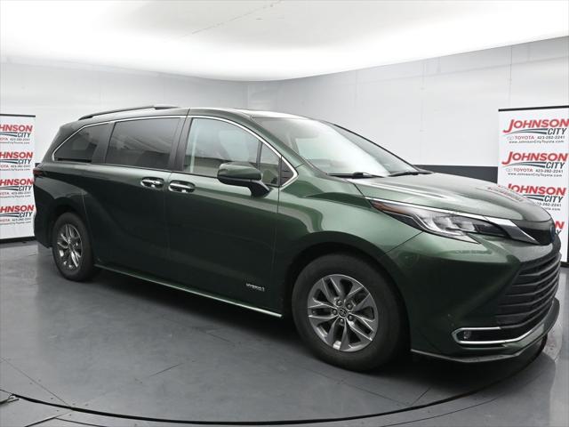 2021 Toyota Sienna XLE