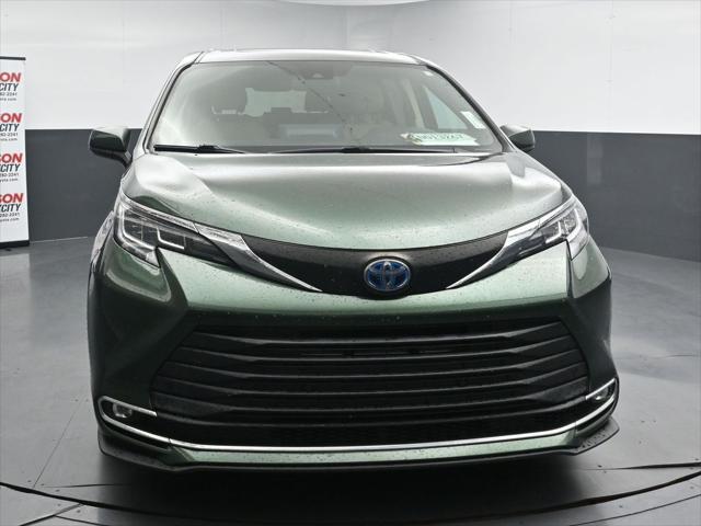 2021 Toyota Sienna XLE