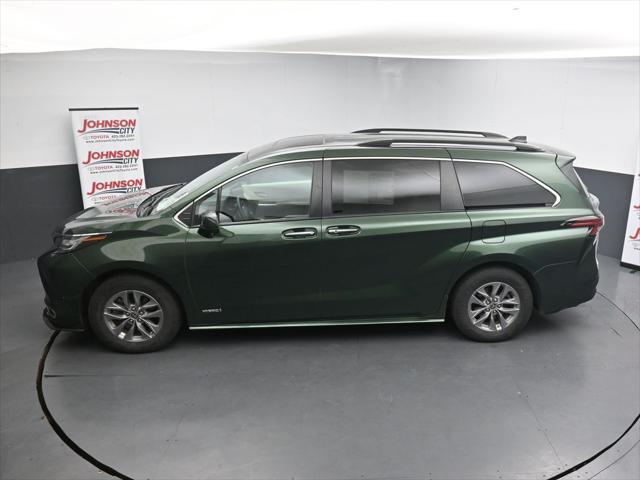 2021 Toyota Sienna XLE