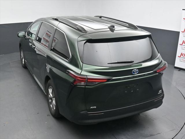 2021 Toyota Sienna XLE
