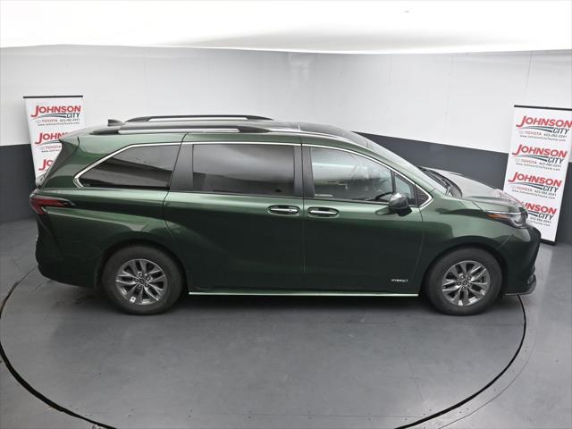 2021 Toyota Sienna XLE