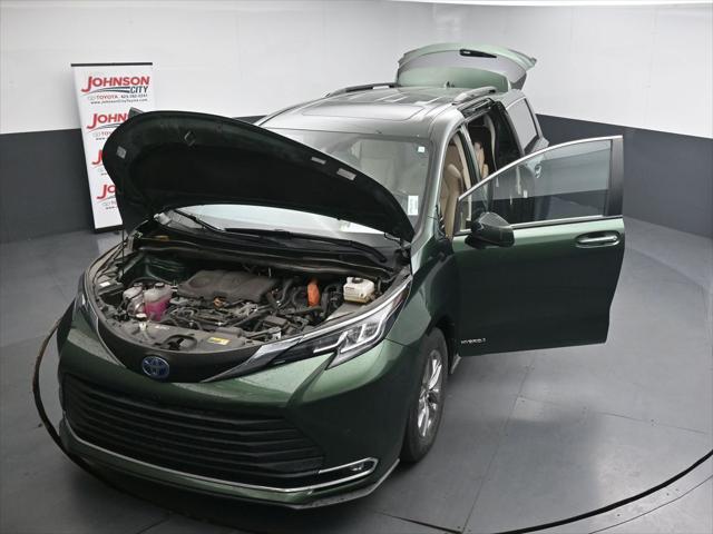 2021 Toyota Sienna XLE