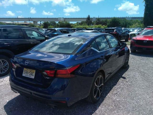 2023 Nissan Altima SR FWD