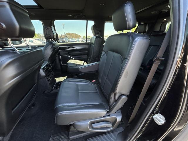 2024 Jeep Wagoneer Series II Carbide 4x4