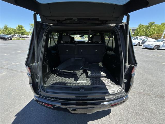 2024 Jeep Wagoneer Series II Carbide 4x4